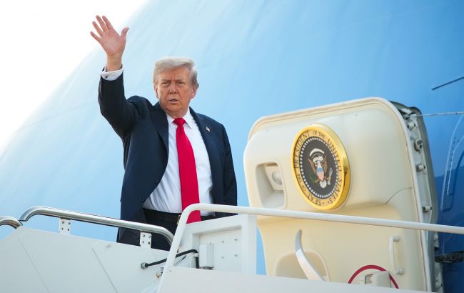 Журналистов NYT вызвали в суд из-за новости о самолете Трампа