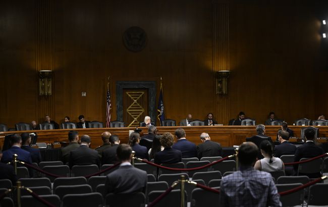 Одно условие тормозит принятие санкций против России в Сенате США