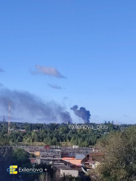 Один из крупнейших НПЗ России снова в огне после атаки дронов (фото)