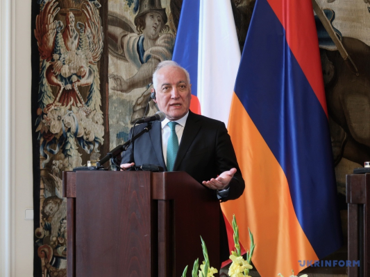 Президент Вірменії не вбачає обмежень для оборонної співпраці з Європою