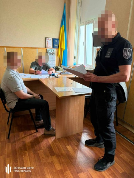 В Черниговской области работник ТЦК сломал руку мужчине, ему сообщили о подозрении